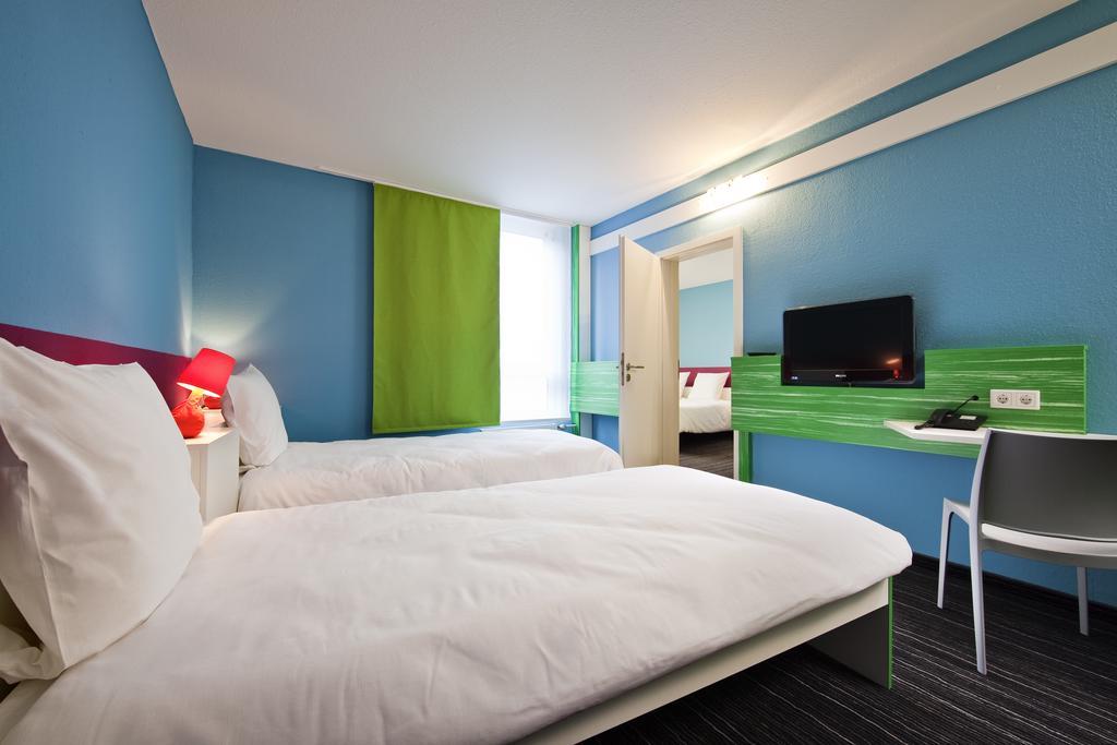 Standard Familiensuite mit 2 Zimmern mit Verbindungstür